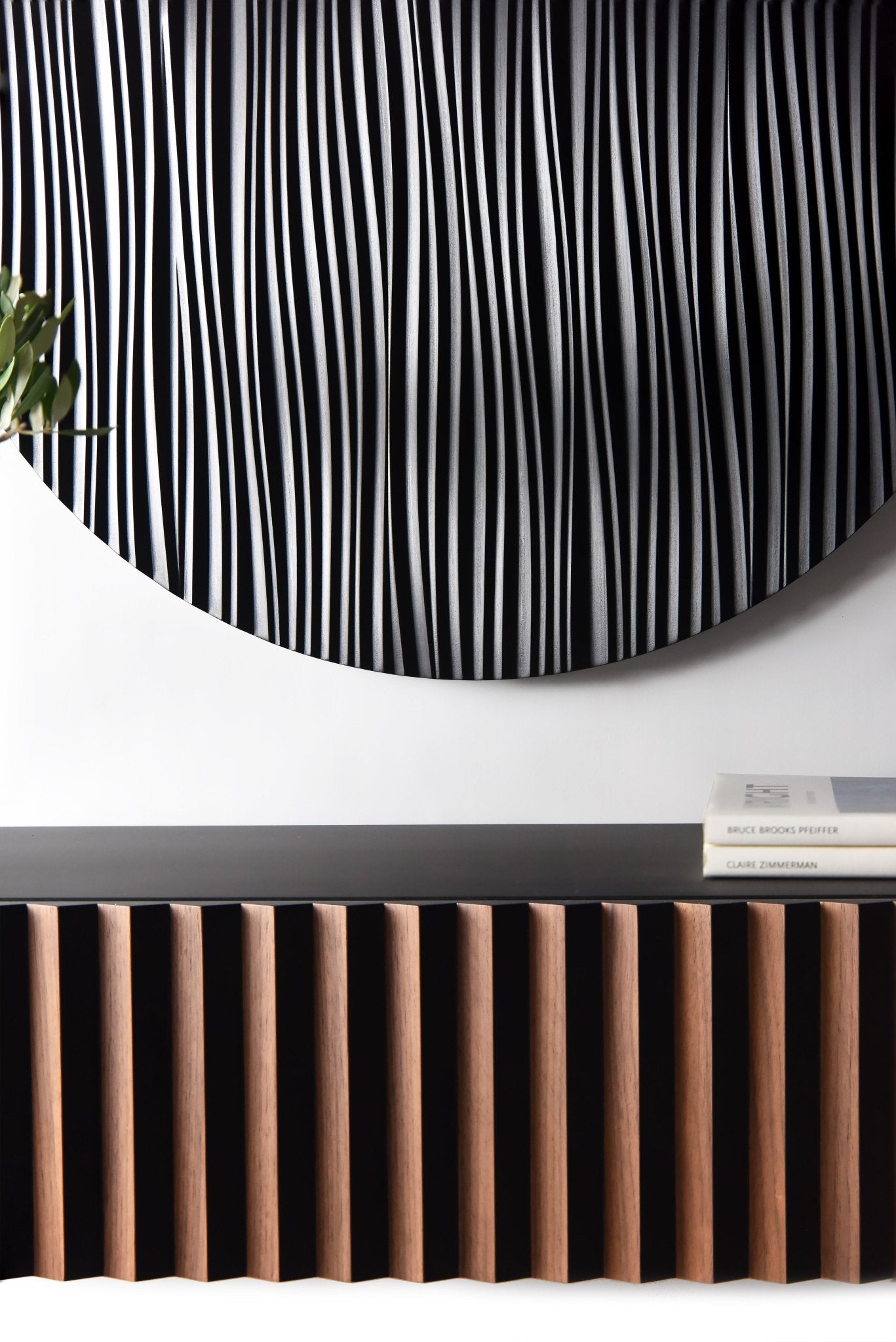 Suspended console with sculpture - floating console in walnut and black - SquareOff